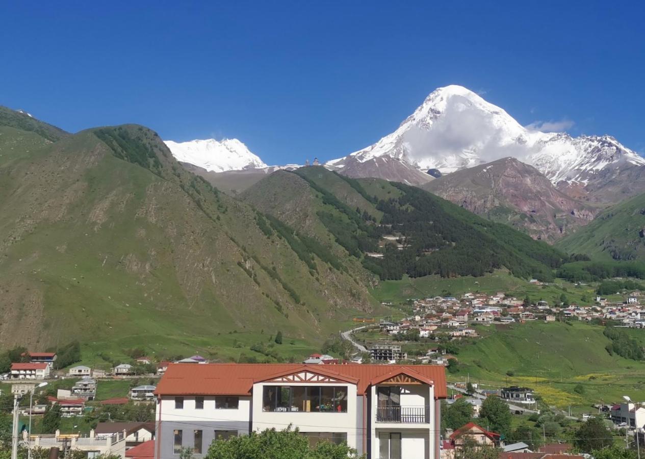 Aronia Kazbegi Hotel Exterior photo