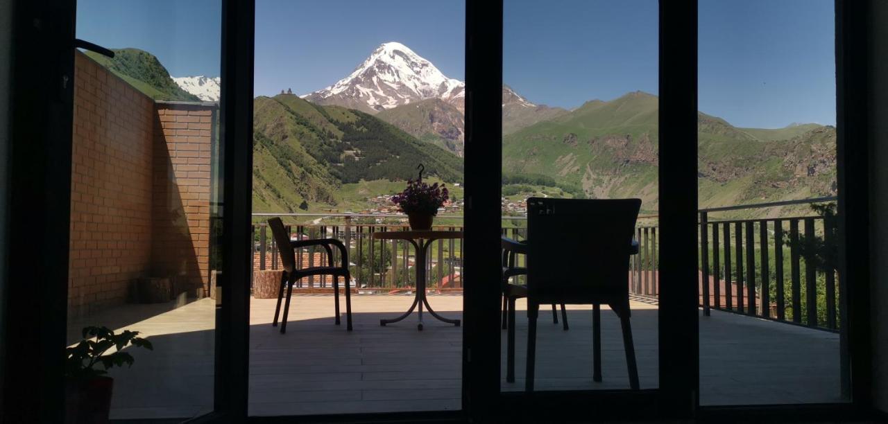 Aronia Kazbegi Hotel Exterior photo