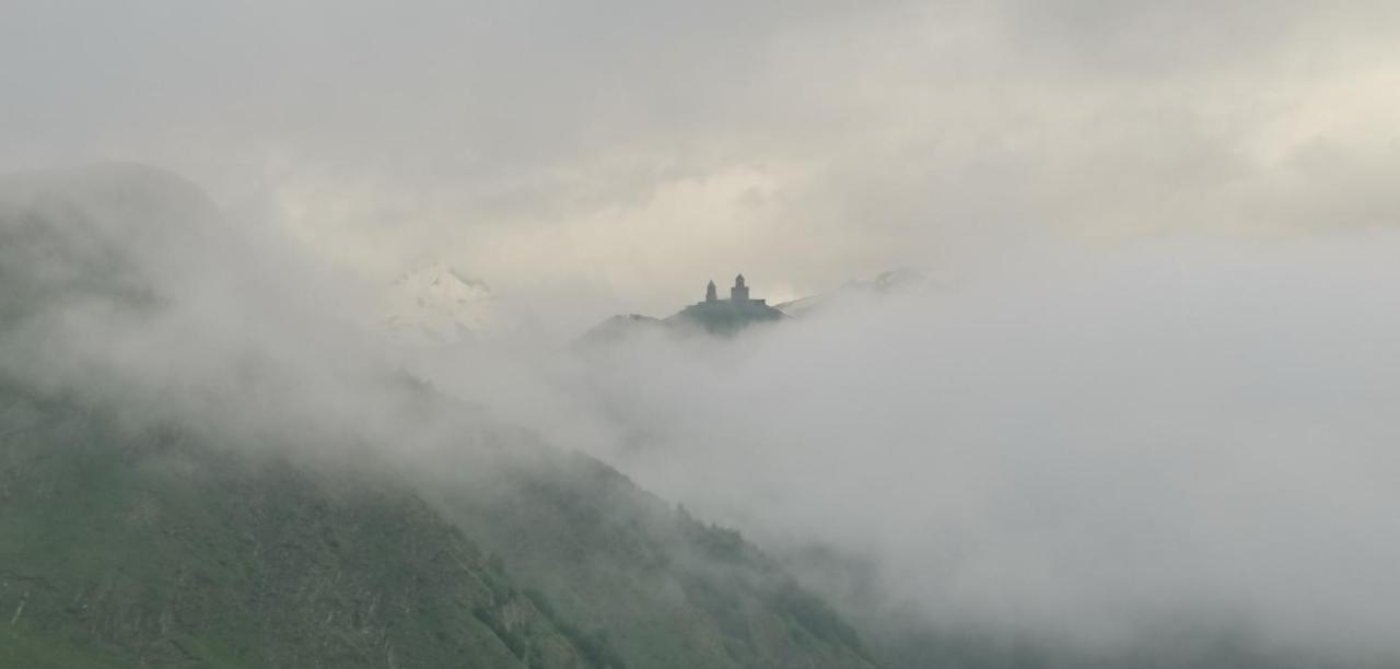 Aronia Kazbegi Hotel Exterior photo