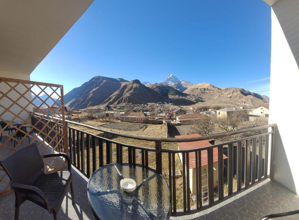 Aronia Kazbegi Hotel Exterior photo