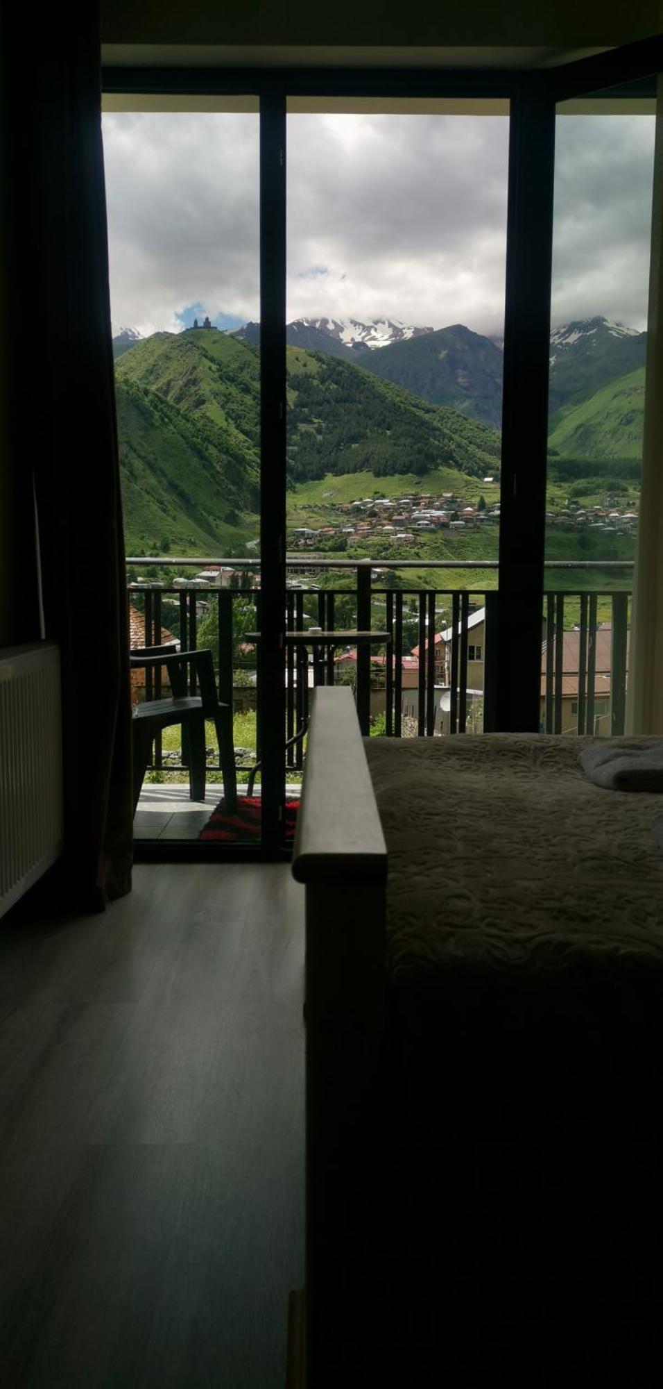 Aronia Kazbegi Hotel Exterior photo