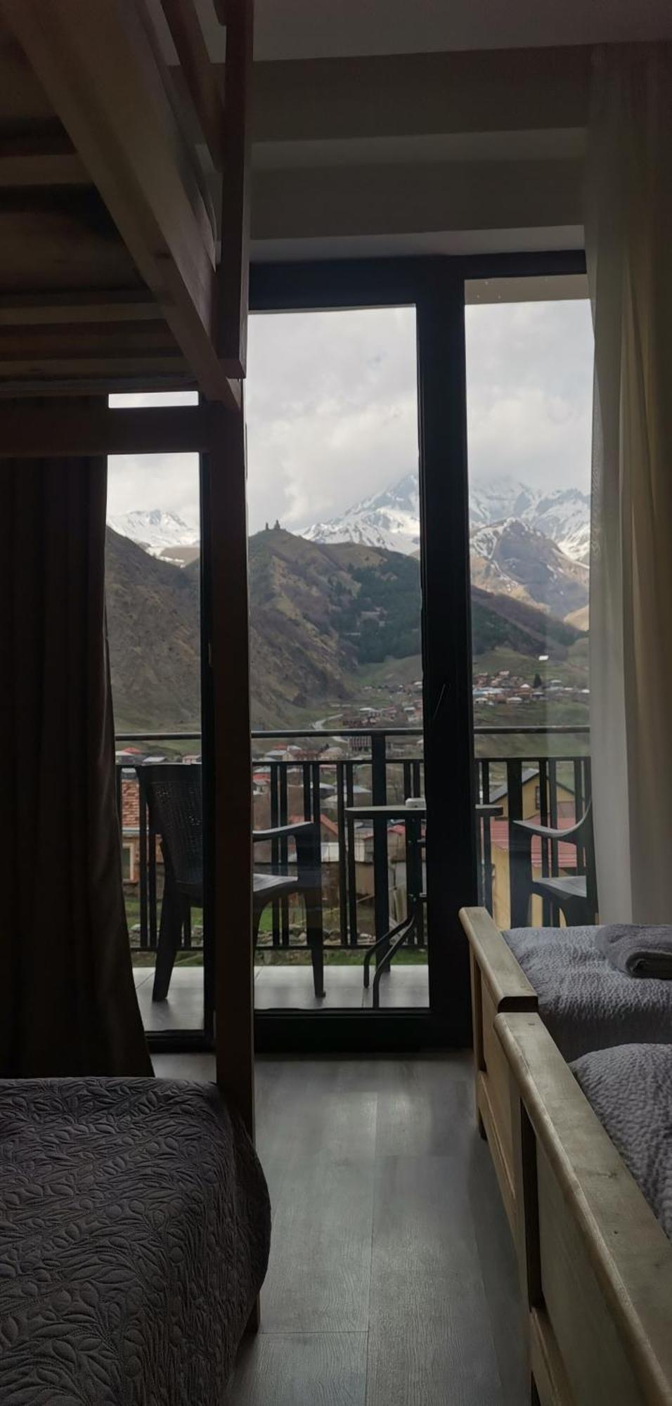 Aronia Kazbegi Hotel Exterior photo