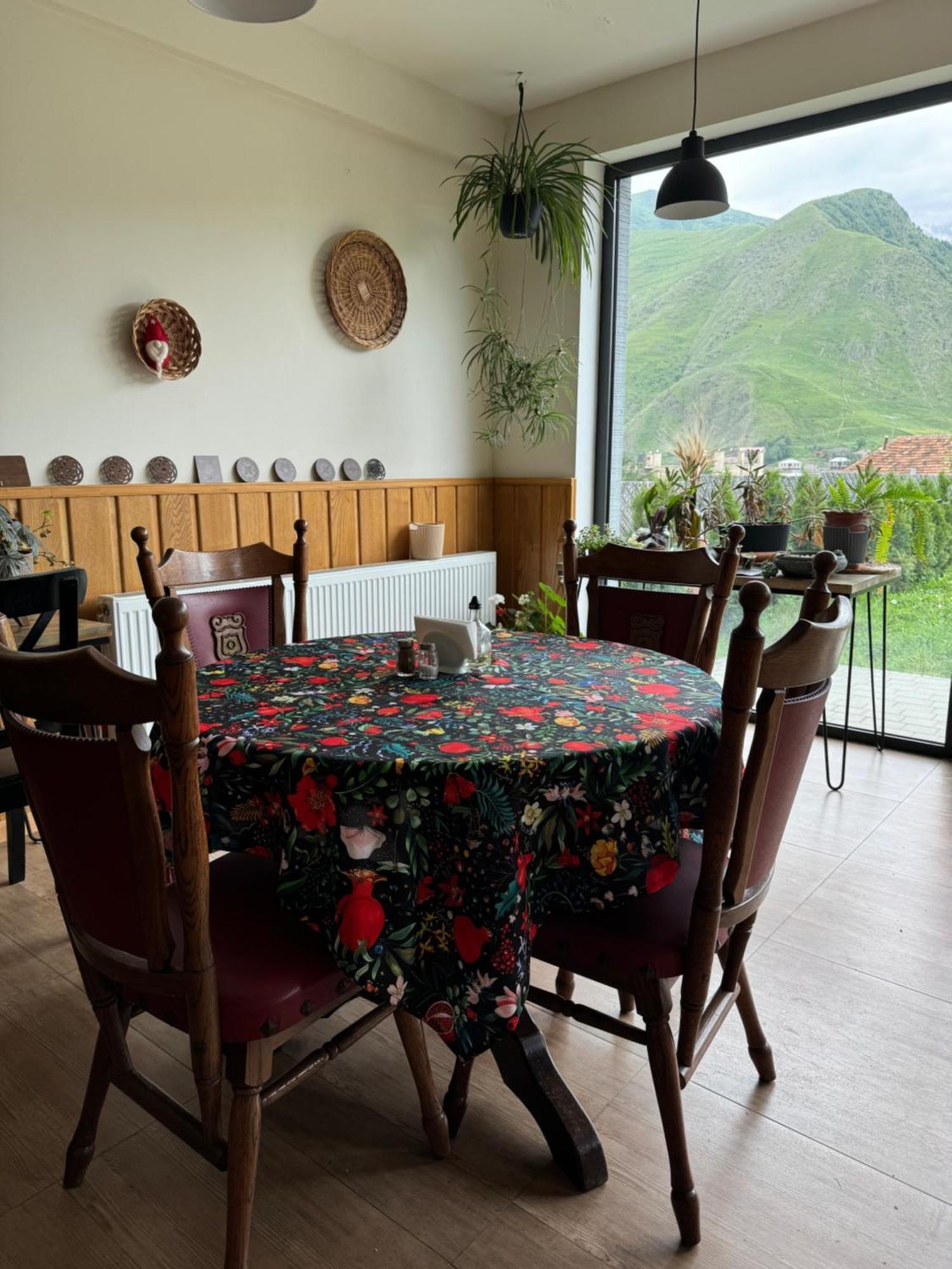 Aronia Kazbegi Hotel Exterior photo