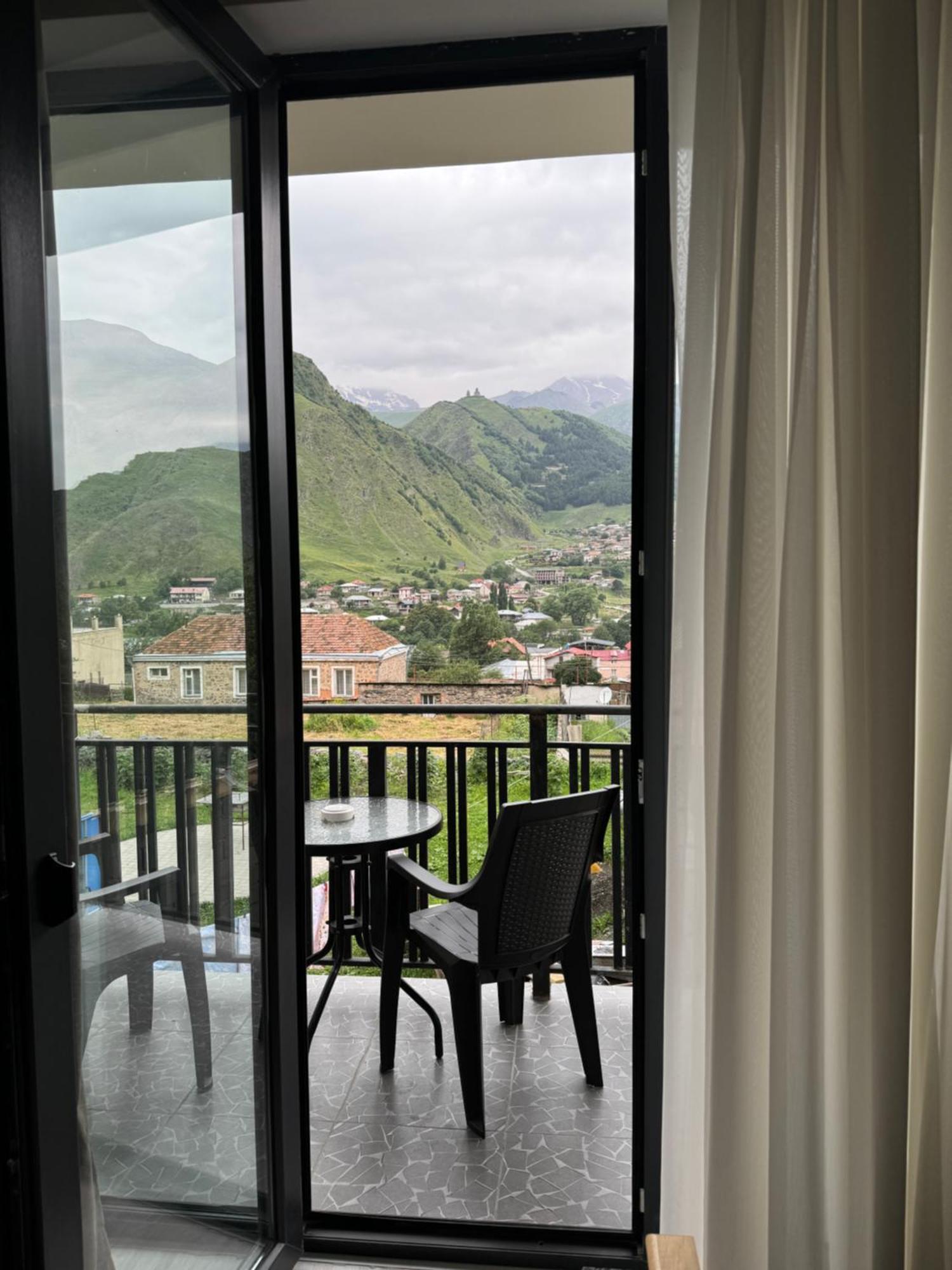 Aronia Kazbegi Hotel Exterior photo